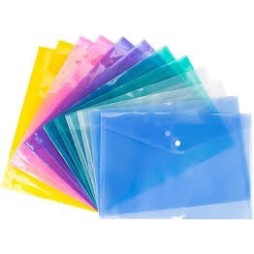 Pochette plastique avec bouton  A5 transparent