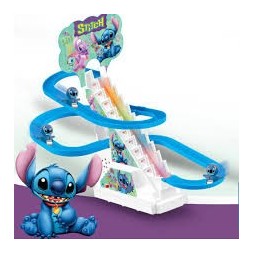Circuit de course Stitch grimpant les escaliers
