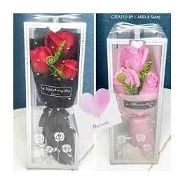 Espa Rose dans une boîte carrée transparente