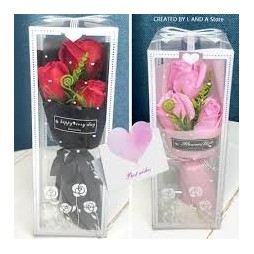 Espa Rose dans une boîte carrée transparente